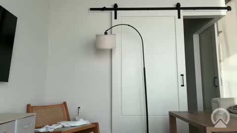 Snapshot of damnimhandsome25 chatting on November 2025 12:39:02 PM Clyde online show from November 2025 12:39:02 PM