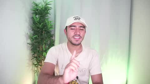 damon_frost online show from May 2026 04:09:01 AM