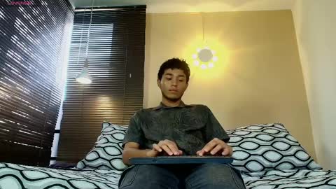 Damon  Salvatore online show from April 2026 06:52:02 PM