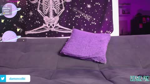 damoncolbi online show from April 2026 01:17:01 AM