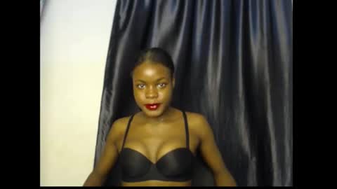 leah online show from November 2025 05:17:02 AM