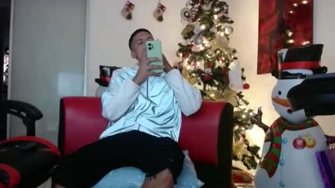 Snapshot of damyan_2003 chatting on December 2024 12:49:01 PM damyan_2003 online show from December 2024 12:49:01 PM