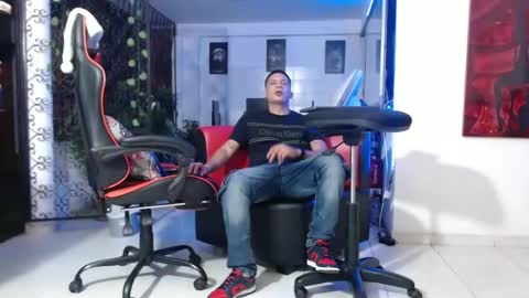 Snapshot of damyan_2003 chatting on December 2024 12:55:02 AM damyan_2003 online show from December 2024 12:55:02 AM