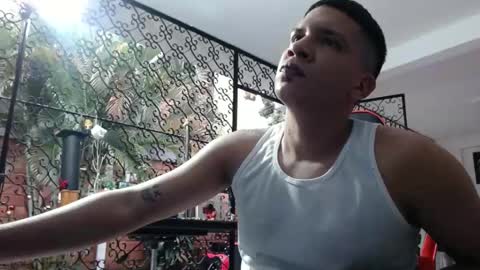 Snapshot of damyan_2003 chatting on December 2024 09:50:02 PM damyan_2003 online show from December 2024 09:50:02 PM