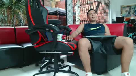 Snapshot of damyan_2003 chatting on March 2025 09:43:01 PM damyan_2003 online show from March 2025 09:43:01 PM