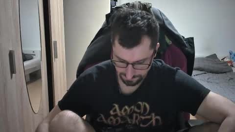 King Dan online show from April 2026 09:23:01 PM
