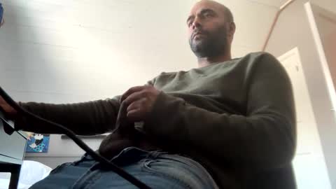 dan_the_man43 online show from January 2026 01:15:02 PM