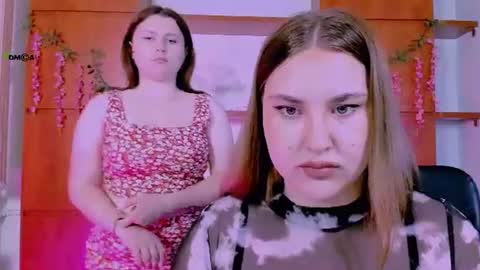 dana_cute1_ online show from June 2026 06:54:01 PM