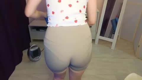 Snapshot of dana_magical chatting on November 2025 05:03:01 PM DANA online show from November 2025 05:03:01 PM