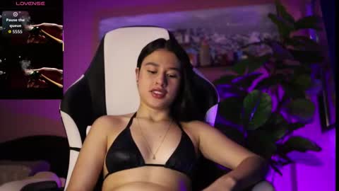 danaa_rouse online show from November 2025 09:37:01 PM