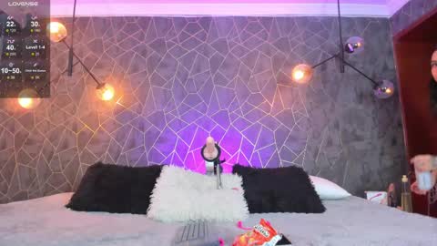    online show from April 2026 11:10:02 PM