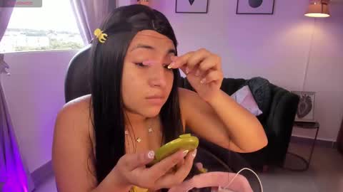 Snapshot of dandara_thompsson chatting on December 2025 07:07:02 PM Dandara online show from December 2025 07:07:02 PM