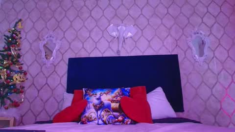 Dan  online show from December 2024 06:38:02 PM