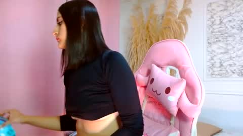 Danella Houston online show from July 2026 07:07:01 PM