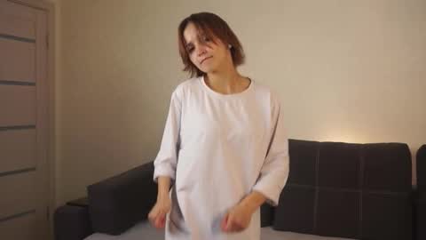 Snapshot of danetterehn chatting on November 2025 05:45:02 PM Elvi online show from November 2025 05:45:02 PM