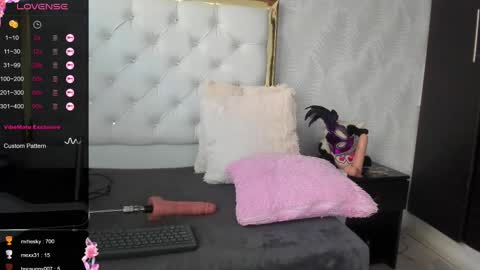 Snapshot of dani_ary chatting on February 2025 09:15:01 PM DANI online show from February 2025 09:15:01 PM