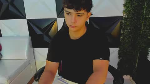 dani_cumboy online show from September 2025 01:23:02 PM