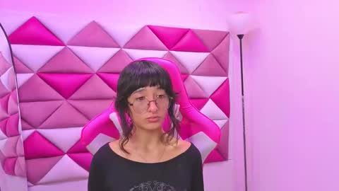 Snapshot of dani_dream chatting on November 2025 01:55:02 PM dani_dream online show from November 2025 01:55:02 PM