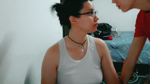 dani y jocelyn online show from April 2026 09:57:02 PM