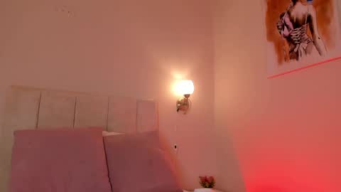 Snapshot of dani_skinny_ chatting on March 2025 06:12:01 PM Hi I am Dani online show from March 2025 06:12:01 PM