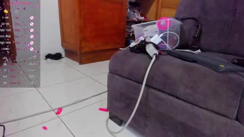 Snapshot of dania_wi chatting on March 2025 06:26:02 AM DANIA online show from March 2025 06:26:02 AM