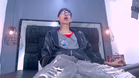 Daniel Delux  online show from December 2025 11:48:01 AM