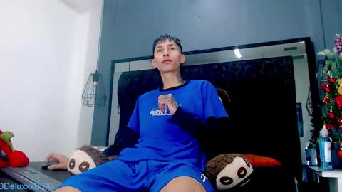 Daniel Delux  online show from December 2025 01:49:02 PM