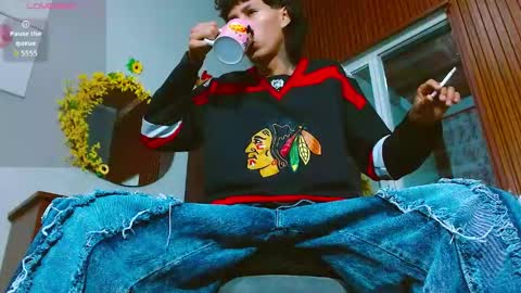 daniel_deluxx online show from April 2026 10:19:02 AM