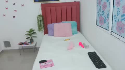 Snapshot of daniela_lan chatting on October 2025 10:07:01 AM daniela_lan online show from October 2025 10:07:01 AM