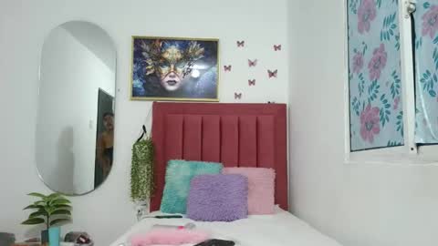 Snapshot of daniela_lan chatting on November 2025 10:41:02 PM daniela_lan online show from November 2025 10:41:02 PM