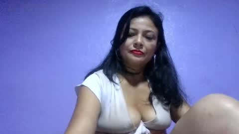 daniela_love1 online show from June 2026 12:01:02 AM