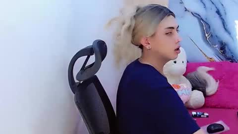 Snapshot of daniela_pink_ chatting on February 2026 08:27:01 PM daniela_pink_ online show from February 2026 08:27:01 PM