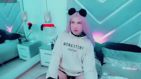 Snapshot of danielaadamss chatting on January 2025 03:23:02 AM Daniela online show from January 2025 03:23:02 AM