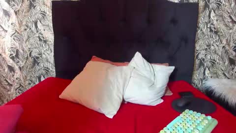 danielamonroe online show from November 2025 08:46:02 PM