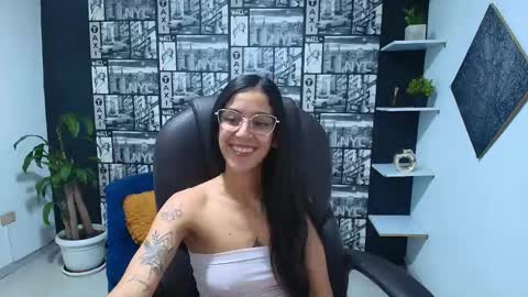 danielamonroe online show from January 2026 12:37:01 AM
