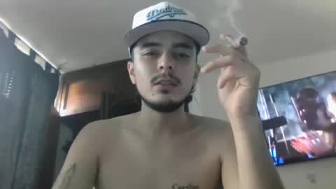 Snapshot of danielhot17 chatting on January 2025 01:27:01 PM DANIEL online show from January 2025 01:27:01 PM