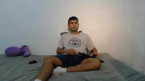 danielitopapii online show from February 2025 05:01:01 AM