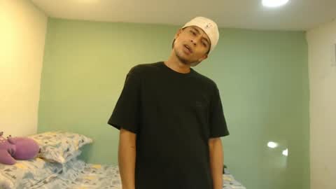 danielitopapii online show from June 2026 09:58:01 PM