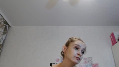 Daniella Martin online show from October 2025 12:03:01 PM