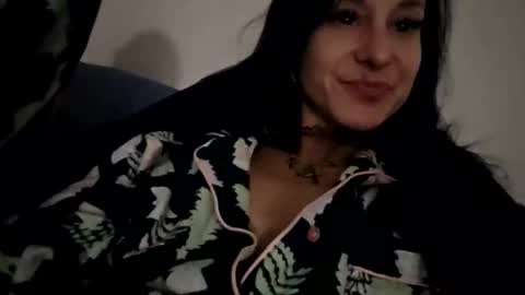 daniellbisous online show from January 2026 12:21:01 PM