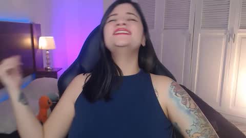 daniellerain online show from December 2025 08:24:02 PM