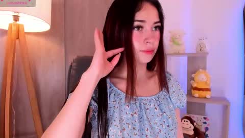 Snapshot of daniellerose_ chatting on October 2025 10:06:02 PM Danielle Rose online show from October 2025 10:06:02 PM