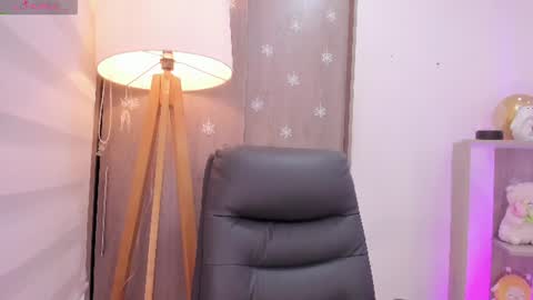 Danielle Rose online show from July 2026 12:02:01 AM