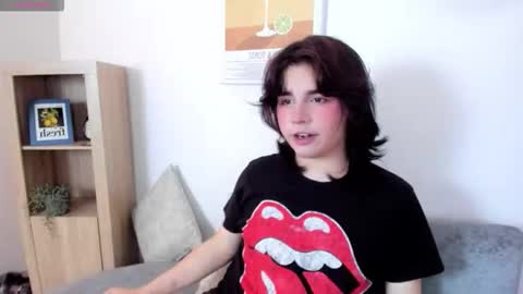 Snapshot of daniellesins2 chatting on December 2025 08:58:01 PM Danielle online show from December 2025 08:58:01 PM