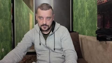 Snapshot of danielocool chatting on October 2025 07:04:02 AM DanieloCool online show from October 2025 07:04:02 AM