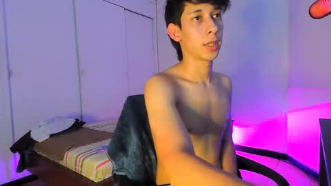 Snapshot of danielsex_1 chatting on December 2025 01:58:02 AM Daniel online show from December 2025 01:58:02 AM