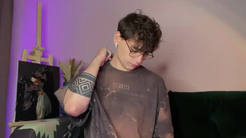 danieltuckerr online show from April 2026 09:59:02 PM