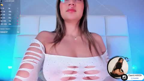 Danii  online show from October 2025 04:46:02 AM
