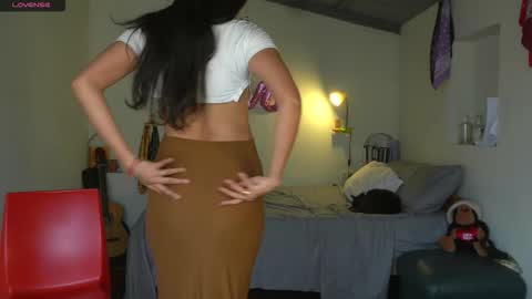 Snapshot of daniisla chatting on October 2025 09:36:02 PM danalle .. online show from October 2025 09:36:02 PM