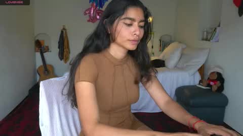 Snapshot of daniisla chatting on December 2025 05:29:01 PM danalle .. online show from December 2025 05:29:01 PM